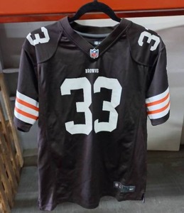 lot 12 image: Trent Richardson Browns 33 Jersey