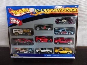 lot 18 image: Hot Wheel 10 pack Party Pack