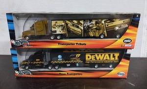 lot 21 image: 2 Model transporters