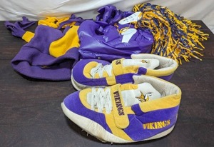 lot 123 image: Collection Of Vikings Gameday Gear