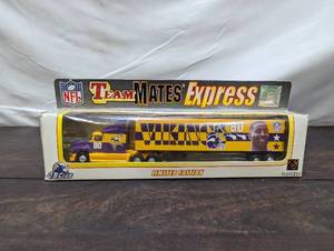 lot 126 image: Vikings Team Mates Express Tractor-Trailer