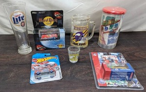 lot 137 image: Misc. Collectibles