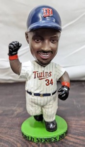 lot 138 image: Kirby Pucket Bobblehead