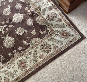 lot 43 image: Decorative Area Rug