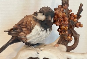lot 47 image: Sparrow in the Snow Figurine by Guiseppe Armani