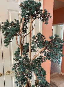 lot 129 image: Fine Faux Tree