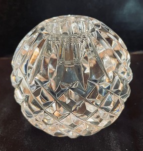 lot 141 image: Dazzling Round Crystal Candle Holders