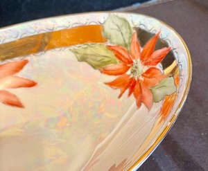 lot 142 image: Vintage Iridescent Hand Painted Bowl by Kathryn Kuster