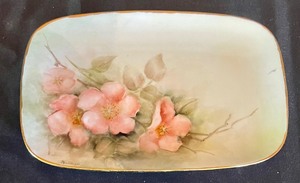 lot 162 image: Vintage Hand Painted Porcelain Tray, Pitcher and Vase
