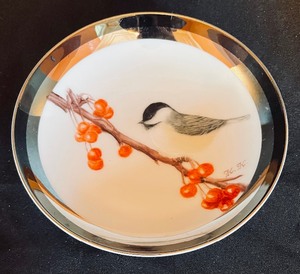 lot 174 image: Bird and Bear Motif Bowls Hand Painted by Kathryn Kuster