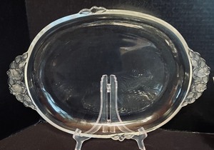 lot 198 image: Crystal and Clear Glass Grouping