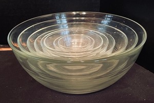 lot 199 image: Nice Nesting Bowls and Bakeware by Anchor Hocking, Pyrex and Duralex