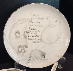 lot 285 image: Hand Painted Plate, Bowl and Spoon Set by Kathryn Kuster