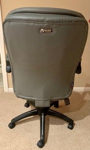 lot 81 image: Gorgeous Leather Desk Chair