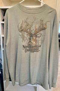 lot 225 image: Cabelas Mens Shirts