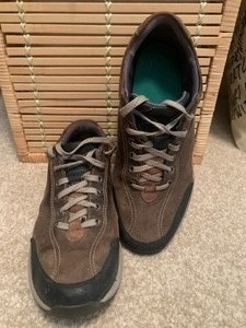 lot 271 image: Mens Casual All Purpose Leather Athletic Shoes
