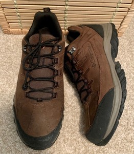 lot 273 image: Columbia and Rockport Hiking Shoes