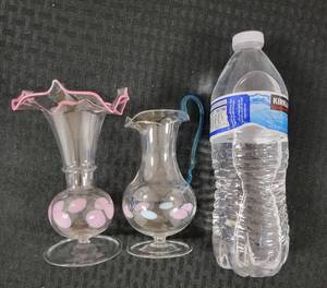 lot 51 image: Pair of Bimini Glass Polka Dot Vase and Ewer