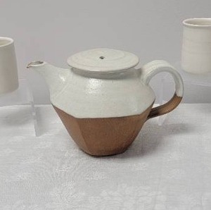 lot 63 image: Stunning Studio Pottery Tea Set - Signed -Sunrise by Janel Jacobson - 1982