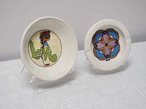 lot 98 image: Awesome Vintage Peter Max Ash Trays