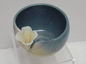 lot 38 image: Signed Lily Earthenware Bowl