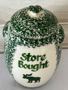 lot 44 image: Decorative Cookie Jar