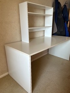 lot 49 image: White Desk and Matching Bookshelf