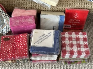 lot 144 image: Variety of New Napkins