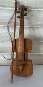lot 140 image: Vintage Wooden Violin