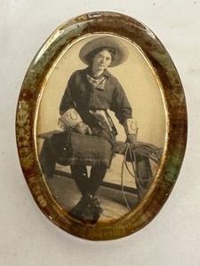 lot 141A image: Vintage Portrait Paperweight