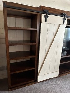 lot 115 image: Lancaster Entertainment Cabinet