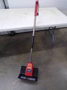 lot 76 image: Toro Power Shovel