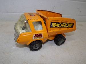 lot 29 image: Monroe Toy Dump Truck