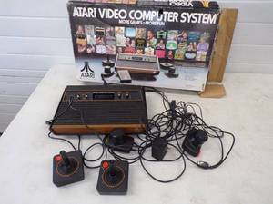 lot 42 image: Vintage 1980s Atari Video Game system with Box