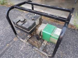 lot 57 image: 10 HP Craftsman Generator
