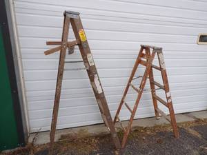 lot 26 image: Pair of Step ladders 6 and5