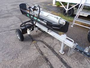 lot 19 image: Forest King Wood Splitter
