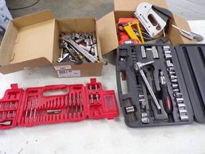 lot 107 image: Socket set with Tools