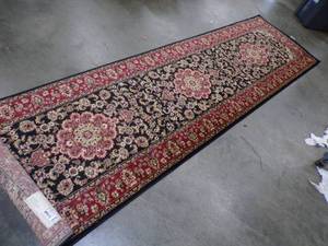 lot 112 image: Runner Rug