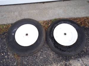 lot 123 image: Pair of 8 Tires and Rims