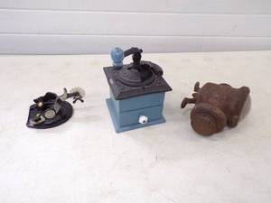 lot 129 image: Vintage Light, Coffee Grinder and Paper Weight