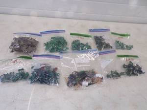 lot 137 image: 10 Packages of Vintage Army Men