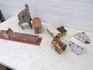 lot 144 image: HO Scale Train Building