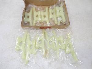 lot 158 image: 12 Glow in the Dark Boat Tiedowns