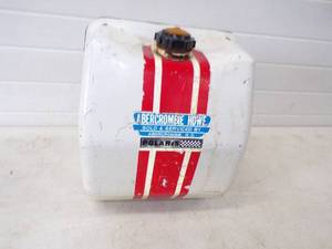 lot 178 image: Polaris Mustang Rear mount Gas Tank