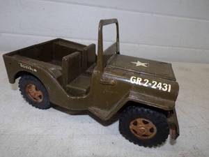 lot 223 image: Vintage Tonka Jeep