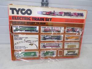 lot 229 image: Tyco Electric Train Set