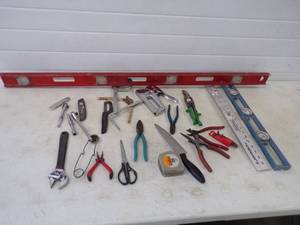 lot 239 image: Assorted Tools