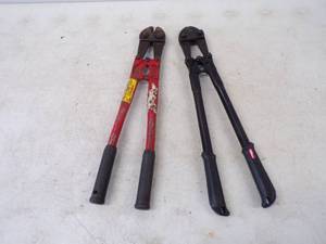 lot 243 image: Pair of Bolt Cutters