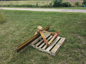 lot 1 image: King Kutter Brand 84 3 Point Mount Back Blade